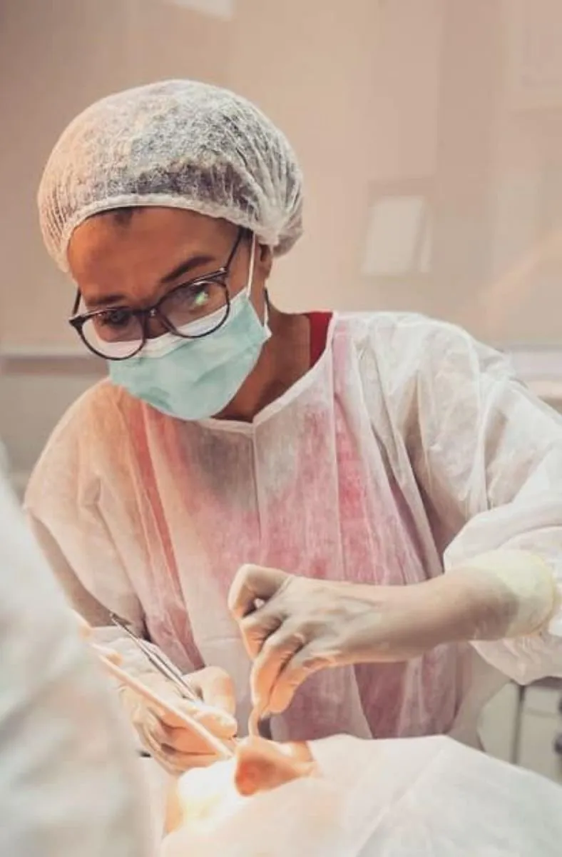 Dra. Katharina Cardoso Peixoto, periodontista da Clínica Consalter